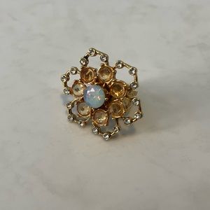 STATEMENT Flower Ring